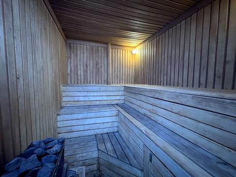 комерційна за адресою Гетьмана Мазепи вул., 11