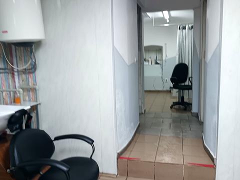 комерційна за адресою Миколи Леонтовича вул., 8