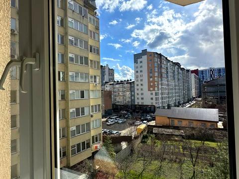 квартира за адресою Євгена Коновальця вул., 2