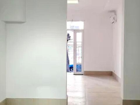 комерційна за адресою Матейки, 28