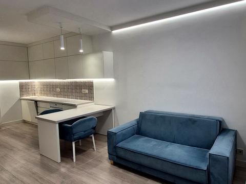 квартира за адресою Воскресенська вул., 18