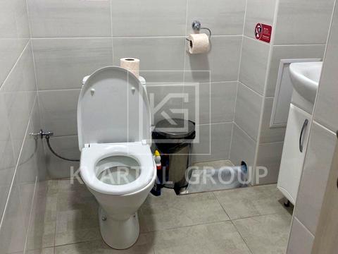 комерційна за адресою Українська вул., 2-Ю