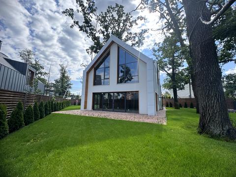 будинок за адресою Найкраща вул. (Ломоносова), 2