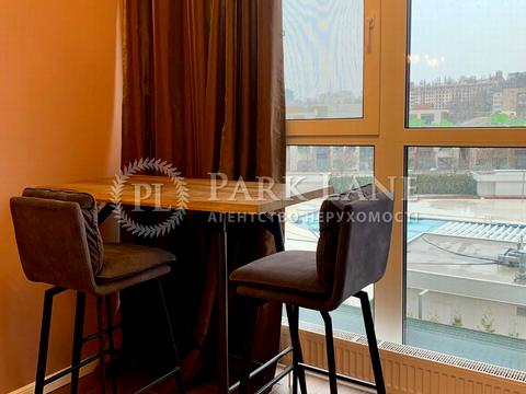 квартира за адресою Андрія Верхогляда вул. (Михайла Драгомирова), 15-А