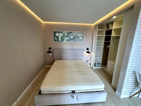 квартира за адресою Академіка Лебедєва вул., 1