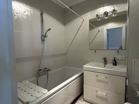 квартира за адресою Саперно-Слобідська вул., 10