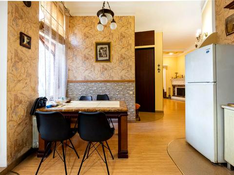 квартира за адресою Кука, 20