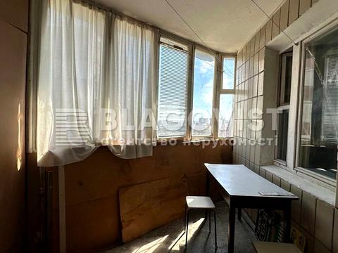 квартира за адресою Володимира Висоцького бульв., 11