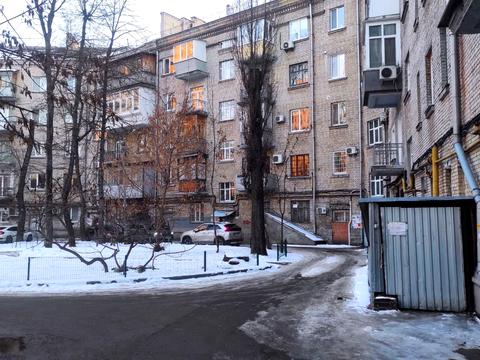 комерційна за адресою Митрополита Василя Липківського вул. (Урицького), 40