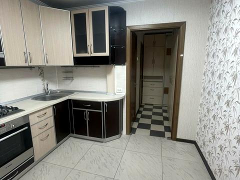 квартира за адресою Шкільна вул. (Героїв Сталінграда), 25