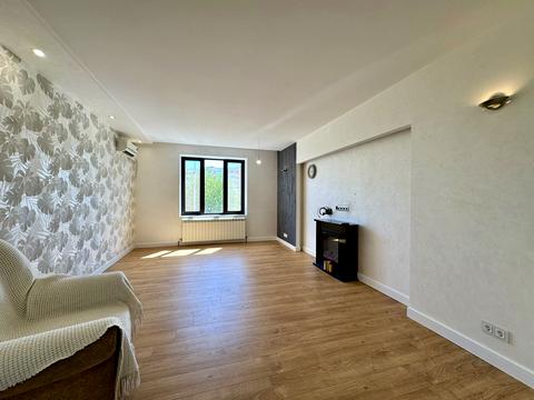 квартира за адресою Архітектора Старова вул., 2/6 к.3