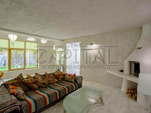 будинок за адресою Богатирська вул., 30-А