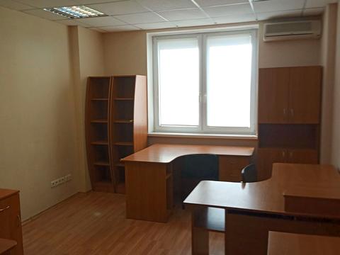 квартира за адресою Раїси Окіпної вул., 4