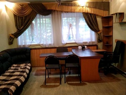 комерційна за адресою Петра Григоренка вул. (Виставочна), 88