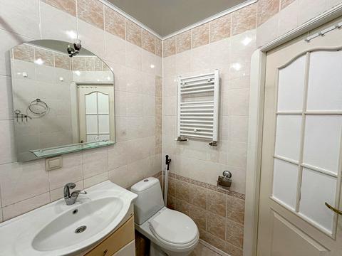 квартира по адресу Днепровская ул., 8
