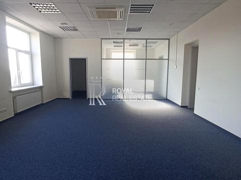 коммерческая по адресу Киев, Николая Михновского бульв. (Дружбы Народов), 19