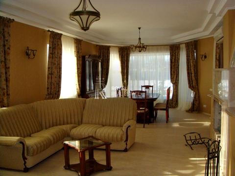 будинок за адресою Дніпровський просп., 1