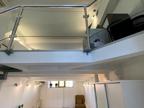 комерційна за адресою Жилянська вул., 59