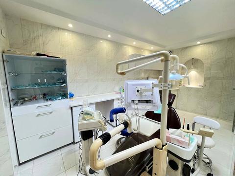 комерційна за адресою Поштова, 5