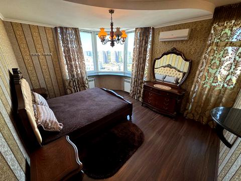 квартира за адресою Миколи Бажана просп., 14