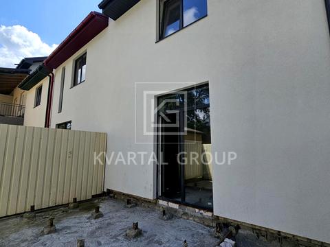 дом по адресу Українська ул.