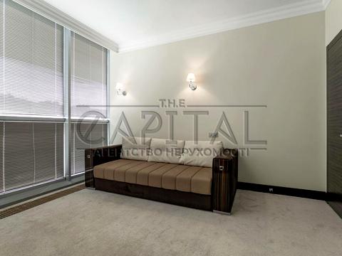 комерційна за адресою Казарменна вул. (Григорія Андрющенка), 4-Г