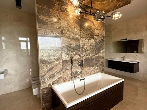 будинок за адресою с. Лісники, Ульяни Громової вул.