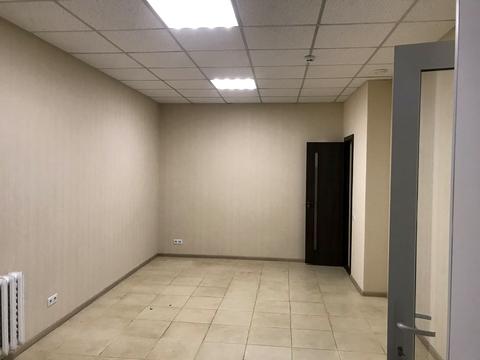 комерційна за адресою Петропавлівська вул., 5