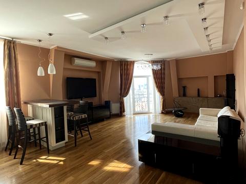 квартира за адресою Лабораторна вул., 8