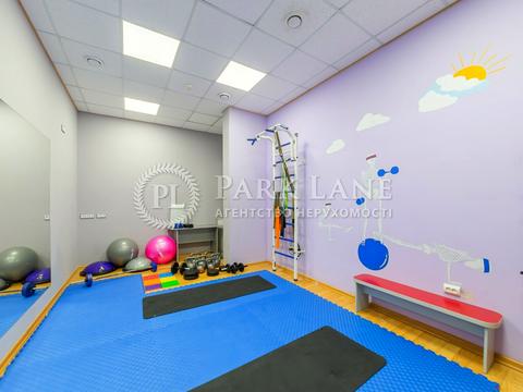 коммерческая по адресу Евгения Коновальца ул. (Щорса), 32-Б