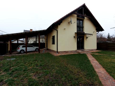 будинок за адресою 8-а садова