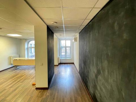 коммерческая по адресу Воздвиженская ул., 43