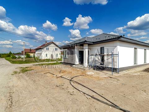 будинок за адресою Небесної Сотні вул. (Паризької Комуни)