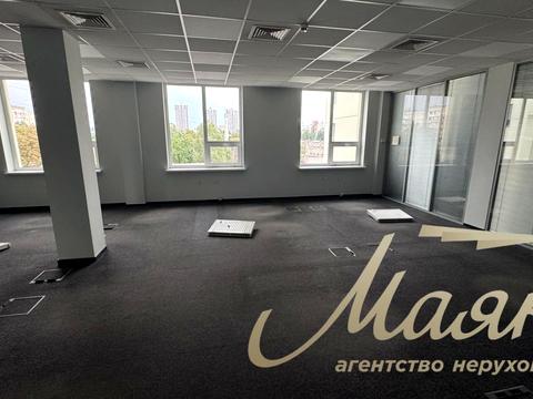 комерційна за адресою Автозаводська вул., 54/19