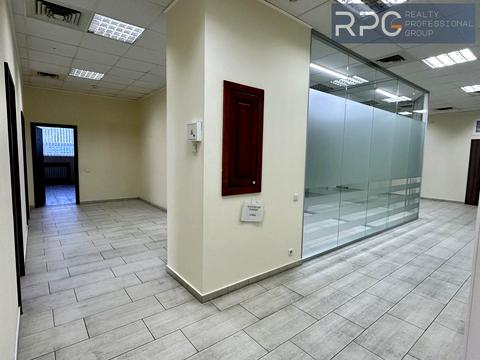 комерційна за адресою Новокостянтинівська вул., 13/10