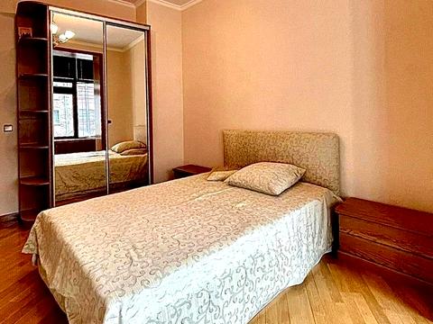 квартира за адресою Київ, Круглоуніверситетська вул., 13