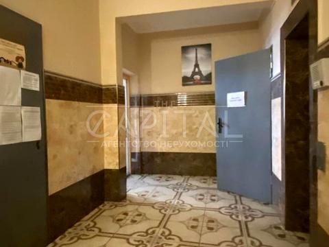 квартира за адресою Івасюка, 4 А