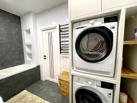 квартира по адресу Степана Бандери ул., 15