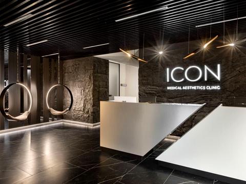 комерційна за адресою Джона Маккейна вул. (Івана Кудрі), 1