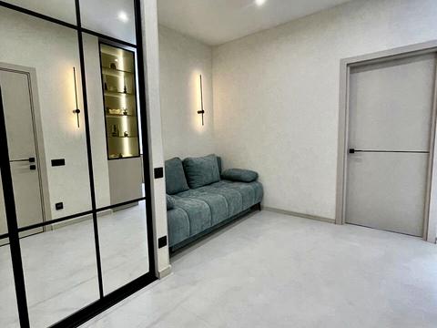 квартира за адресою Краснова вул., 1-В
