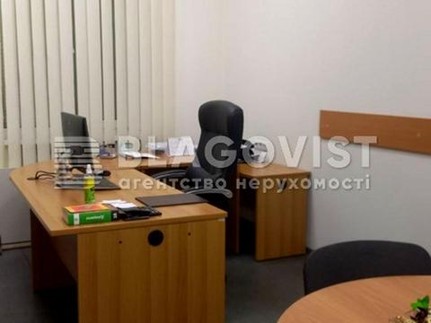 комерційна за адресою Ушинського вул., 25-А