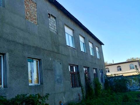 коммерческая по адресу Київська, 80а