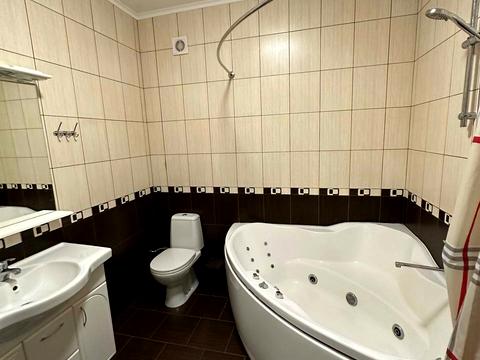 будинок за адресою Київська