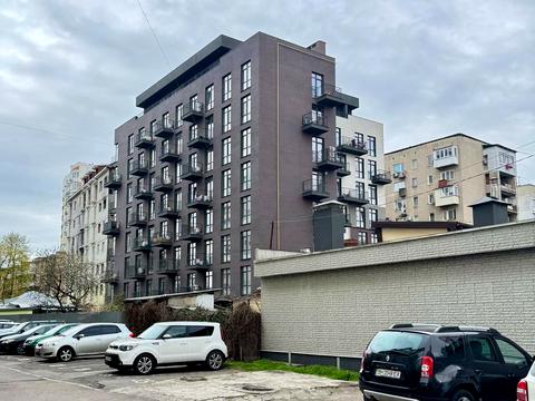 комерційна за адресою Педагогічна вул., 16а