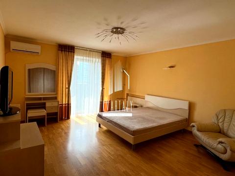 квартира за адресою Стадіонна вул., 6