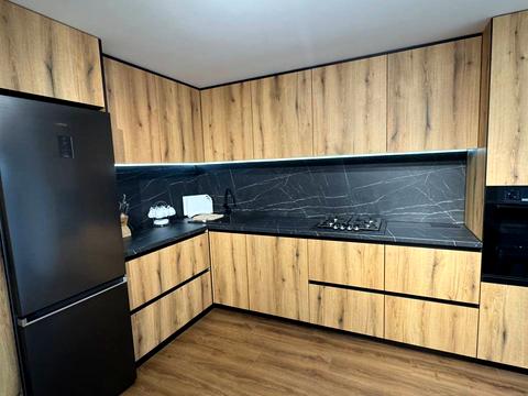 квартира за адресою Степана Бандери вул., 77-Б