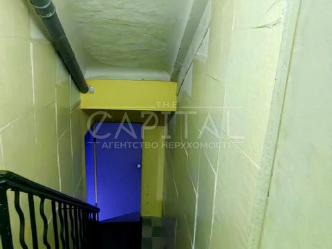 комерційна за адресою Князів Острозьких вул. (Московська), 39