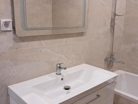 квартира за адресою Салютна вул., 2