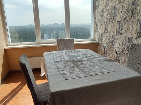 квартира за адресою Івана Крамського вул., 9