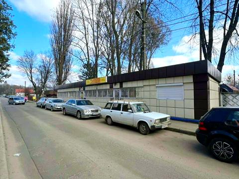 комерційна за адресою Будівельників вул., 23/2